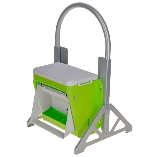 Mangeoire Poule à Pédale En Plastique Avec Pied D’appui Mobile SmartCoop 7,5kg - Kerbl 3 Mangeoire Poule à Pédale En Plastique Avec Pied D’appui Mobile SmartCoop 7,5kg - Kerbl