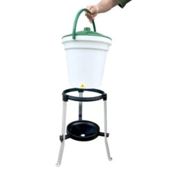 Abreuvoir Poule Sur Pieds Avec Seau Rivus 17L - River Systems -Poulaillers abreuvoir a seau sur pied 17 litres rivus river systems demonte