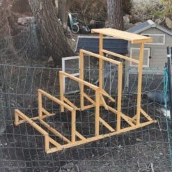 Aire De Jeux En Bois Pour Poule Avec Balançoire -Poulaillers aire de jeux poule avec balancoire avec poule installee poulailler