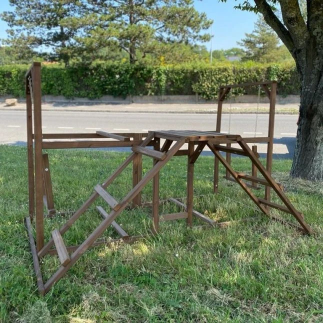 Aire De Jeux En Bois Pour Poule Avec échelles Et Balançoires 4 Aire De Jeux En Bois Pour Poule Avec échelles Et Balançoires – Image 2