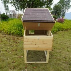 Poulailler Jersey Toit Shingle Avec Parc 4 à 6 Poules 15 Poulailler Jersey Toit Shingle Avec Parc 4 à 6 Poules -Poulaillers dsc03884