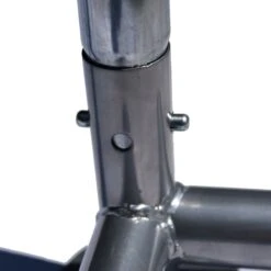 Enclos Poulailler 8m² Tubes 32mm H2,25m - Parc Grillagé Renforcé 4x2m - Acier Galvanisé 21 Enclos Poulailler 8m² Tubes 32mm H2,25m - Parc Grillagé Renforcé 4x2m - Acier Galvanisé -Poulaillers enclos parc grillage poulailler detail clips attache pieds