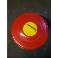 Mangeoire à Trémie Poule En Plastique Avec Pieds Imperial Easy Clean 30L Rouge Et Blanc - Gaun 9 Mangeoire à Trémie Poule En Plastique Avec Pieds Imperial Easy Clean 30L Rouge Et Blanc - Gaun -Poulaillers mangeoire poule plastique imperial gaun dessus 1