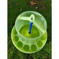 Gaun Mangeoire Poule à Pieds En Plastique Recyclé Eco 12Kg -Poulaillers mangeoire poule plastique recycle eco gaun 12kg interieur