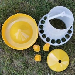 Gaun Mangeoire Poule à Pieds En Bioplastique Végétal Eco 4Kg -Poulaillers mangeoire sur pieds bioplastique 4 kg gaun demonte vue dessus