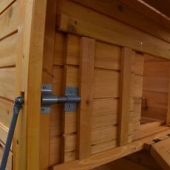 Poulailler Orava Toit Shingle Ouvrant 2 à 4 Poules 33 Poulailler Orava Toit Shingle Ouvrant 2 à 4 Poules -Poulaillers orava vue m canisme porte ouverte