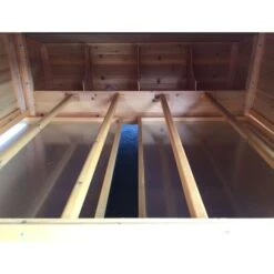 Poulailler Cémani XXL Toit Shingle Noir 15 à 18 Poules -Poulaillers poulailler bassette xxl toit noir 15 18 poules vue interieur