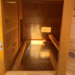 Poulailler Bréda S 1 à 2 Poules Toit Bois 19 Poulailler Bréda S 1 à 2 Poules Toit Bois -Poulaillers poulailler bois breda s interieur