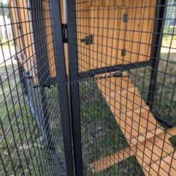 Poulailler Padoue Châssis Acier Toit Shingle 6 à 8 Poules Avec Parc Grillagé -Poulaillers poulailler padoue extension vue grillage