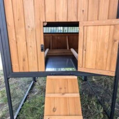 Poulailler Padoue Châssis Acier Toit Shingle 6 à 8 Poules Avec Parc Grillagé -Poulaillers poulailler padoue focus entr 1