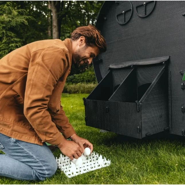 Poulailler Nestera Sur Roues Le Wagon Plastique Recyclé 8 à 15 Poules 6 Poulailler Nestera Sur Roues Le Wagon Plastique Recyclé 8 à 15 Poules – Image 4