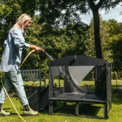 Poulailler Nestera Sur Pieds Taille S Plastique Recyclé 3 à 5 Poules 19 Poulailler Nestera Sur Pieds Taille S Plastique Recyclé 3 à 5 Poules -Poulaillers poulailler plastique recycle nestera nettoyage facile 2