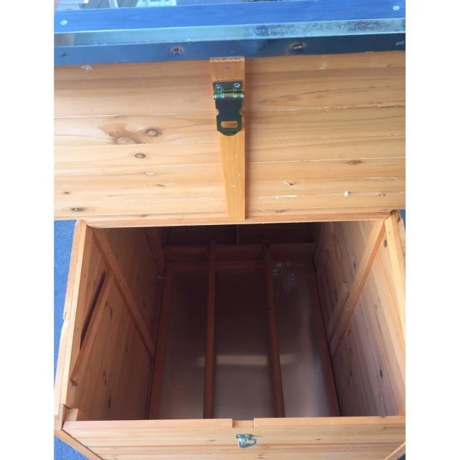 Poulailler Farmer L Toit En Tôle Ouvrant 4 à 6 Poules Bois FSC 12 Poulailler Farmer L Toit En Tôle Ouvrant 4 à 6 Poules Bois FSC – Image 10